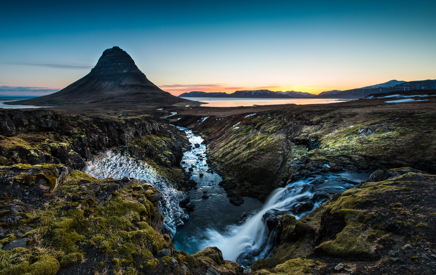 [ kirkjufell ]