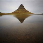 Kirkjufell im herbst