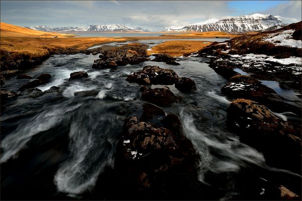 - Kirkjufell-Outlook -