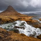 Kirkjufell und Kirkjufellsfoss