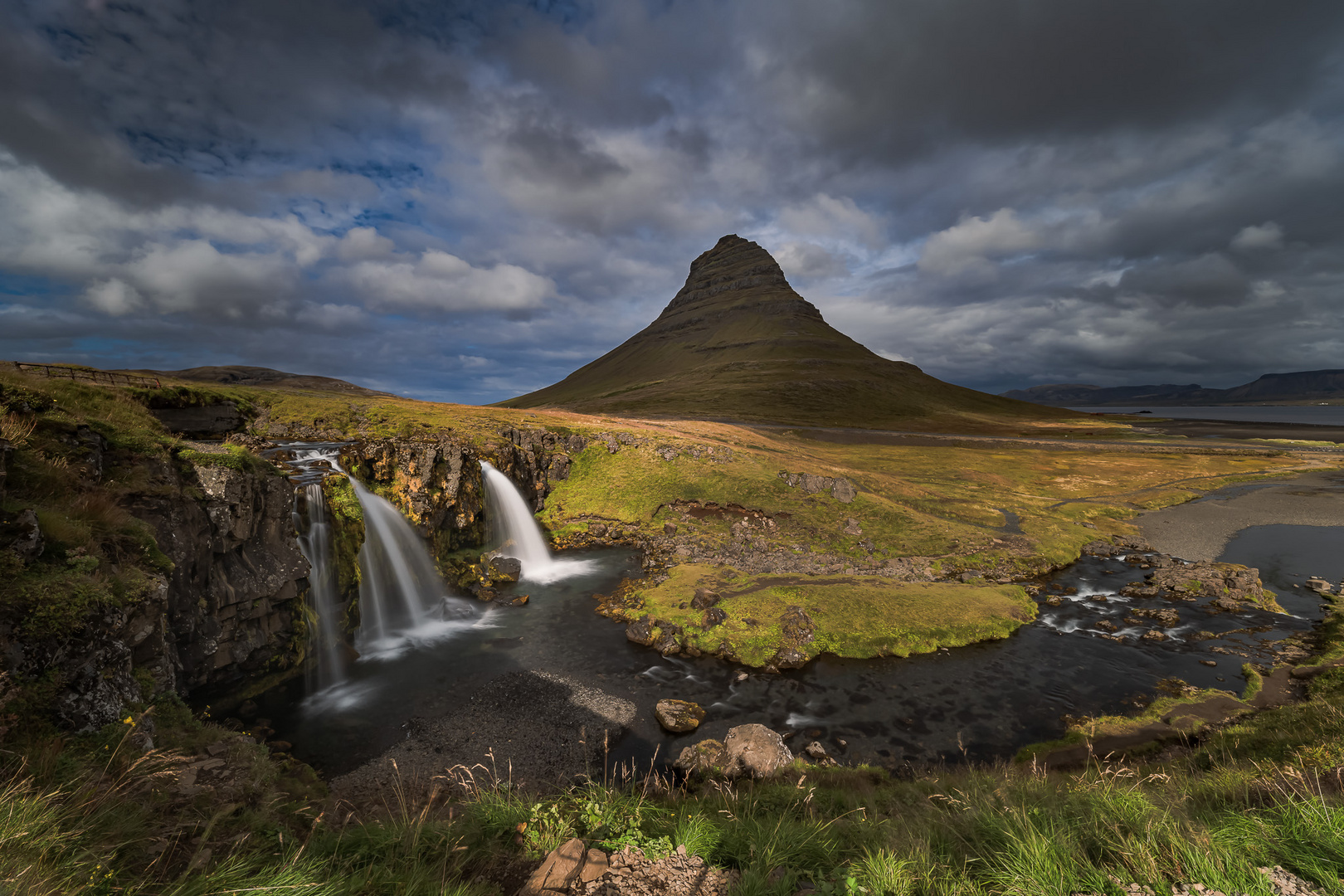 Kirkjufellfoss und Kirkjufell