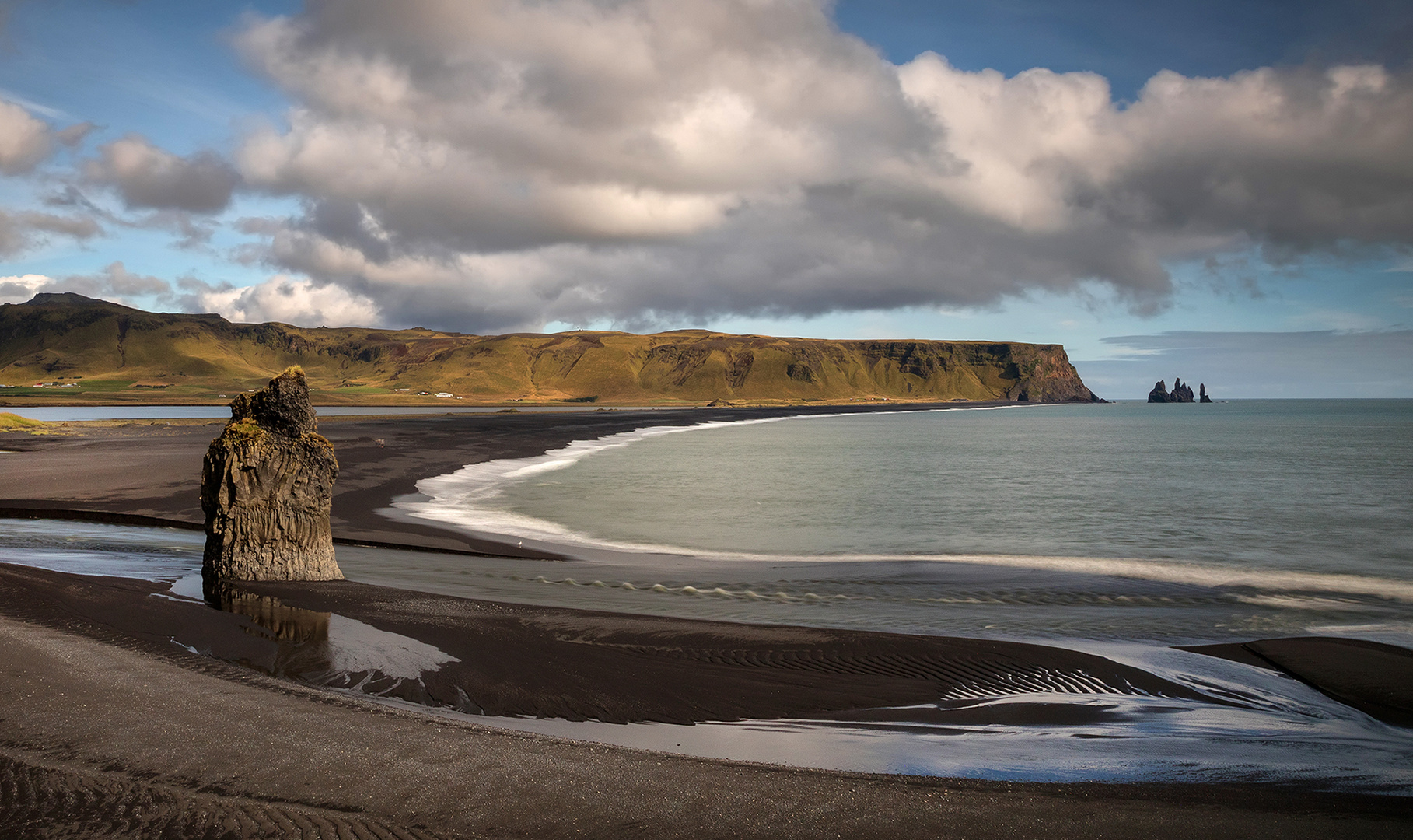 Kirkjufjara Beach 