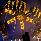 Kirmes bei Nacht Höhenflug