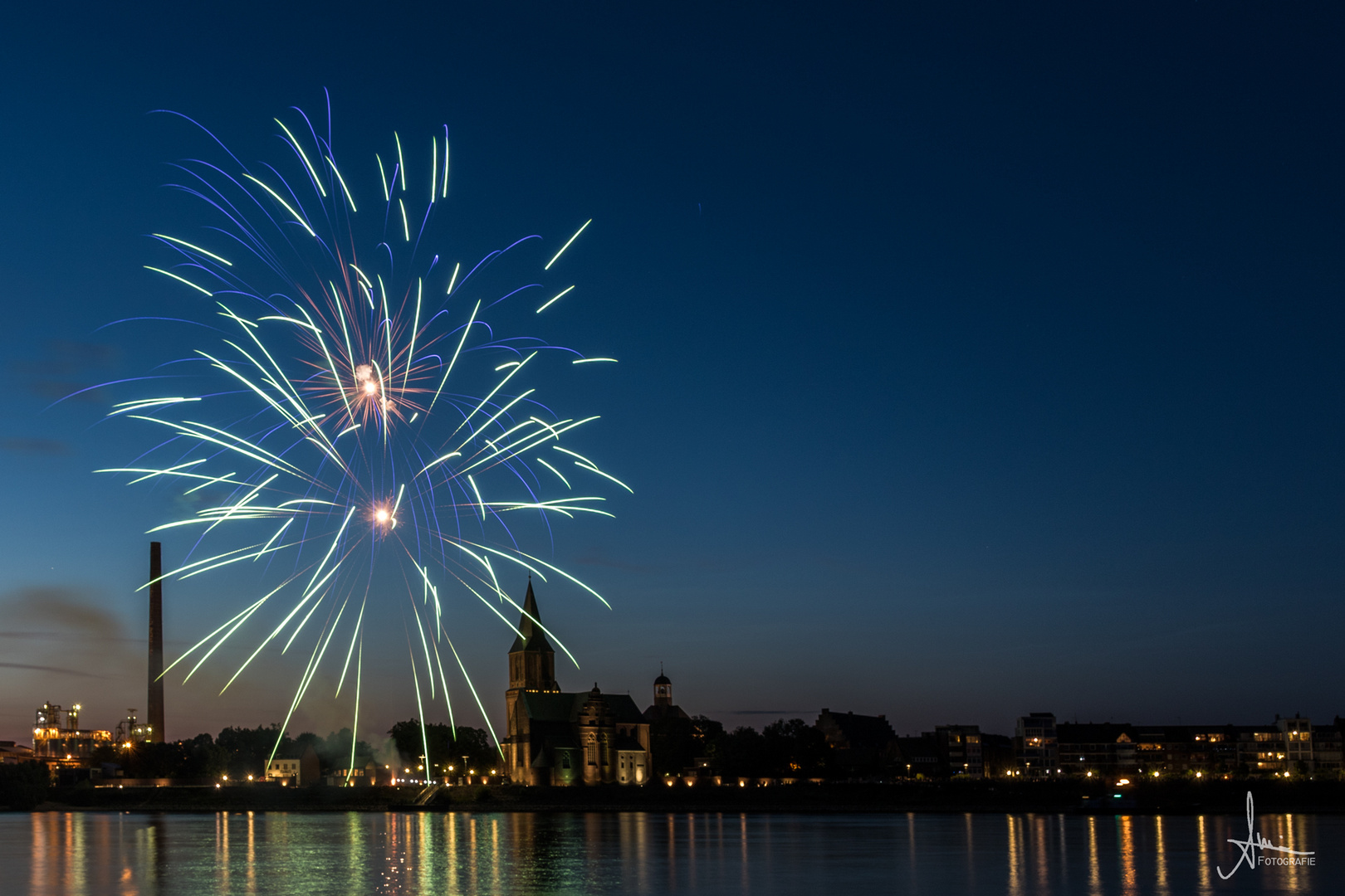 Kirmesfeuerwerk in Emmerich 2015