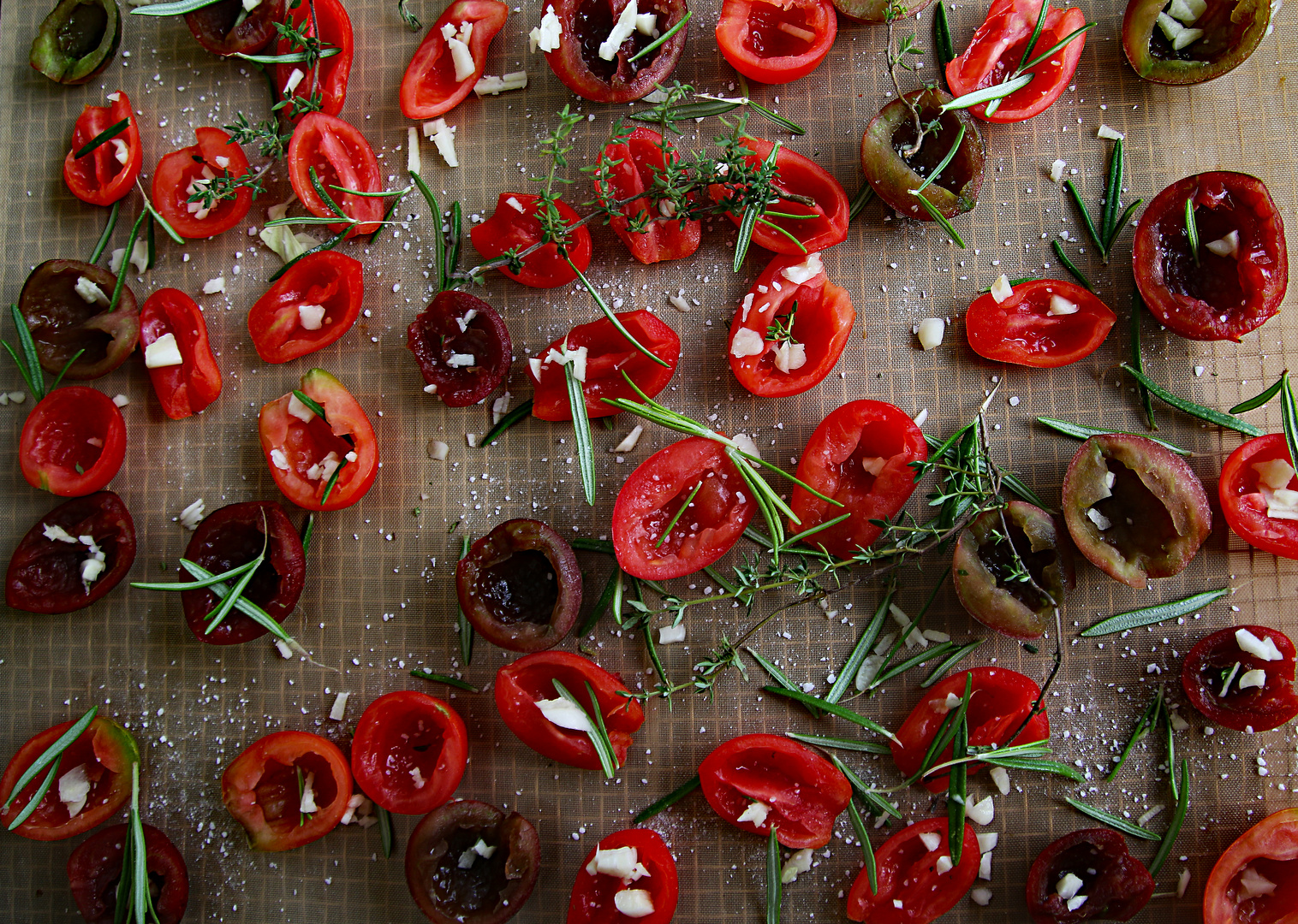 Kirschtomaten vor dem Trocknen