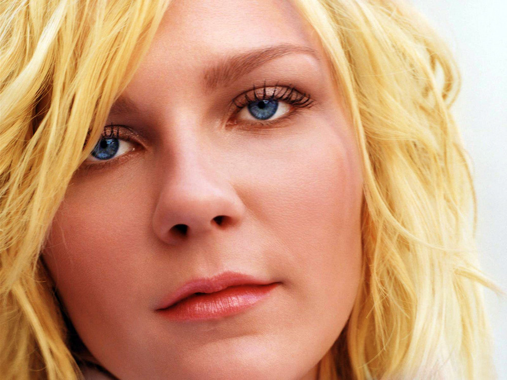 Kirsten Dunst - Remake