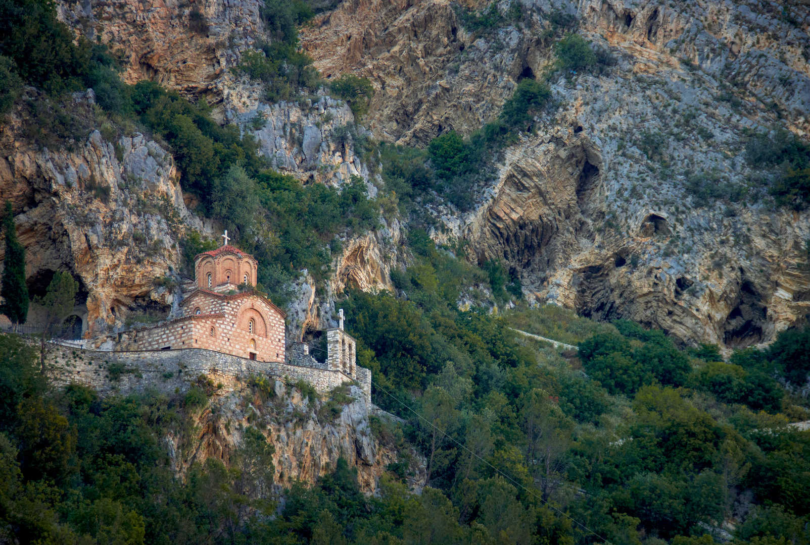 Kisha e Shën Mehillit