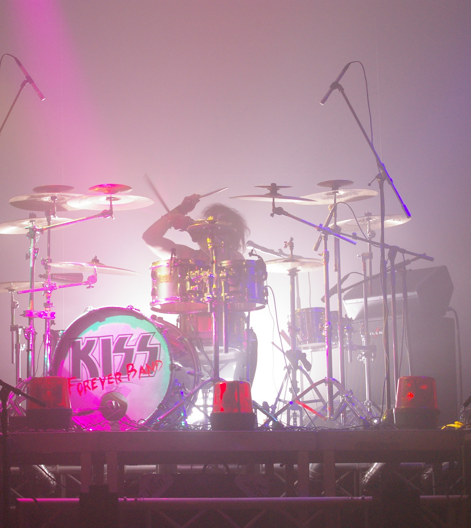 KISS Forever Band - 03.12.2011 - Captiol Musiktheater/ Paderborn