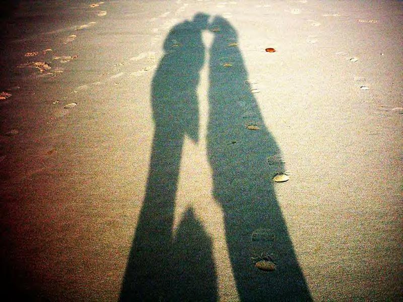 Kissing Shadows_reloaded