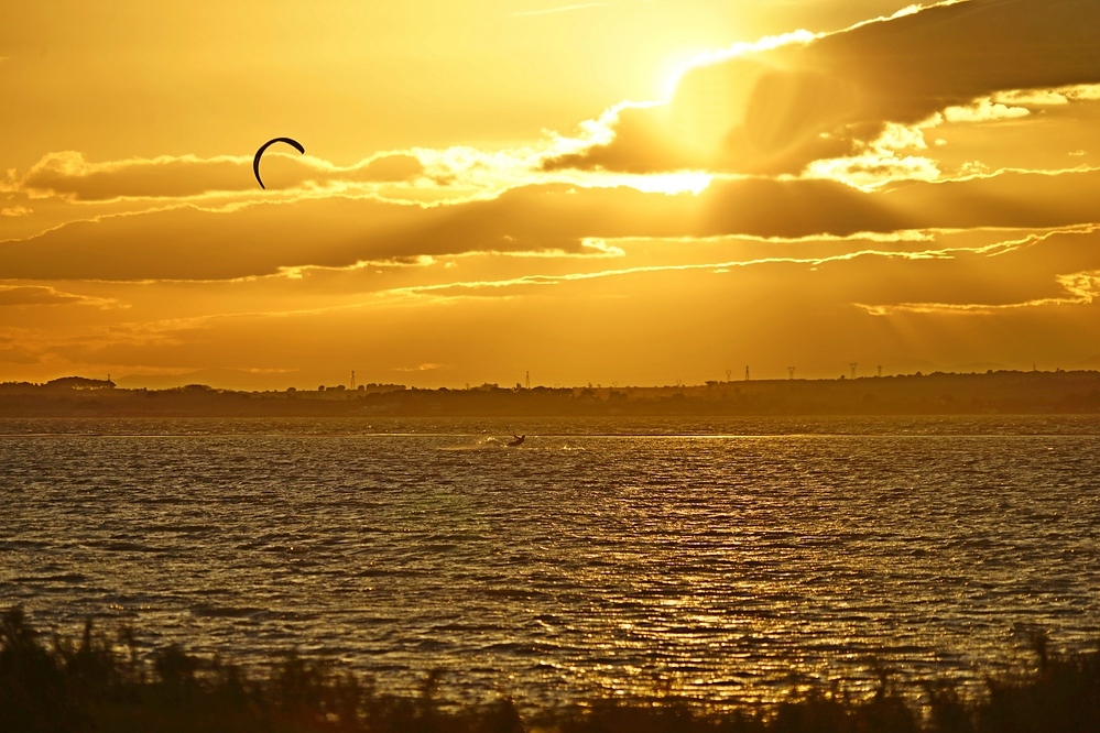 Kite-Surfer auf dem Thau