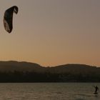 Kite Surfer in den Abendstunden