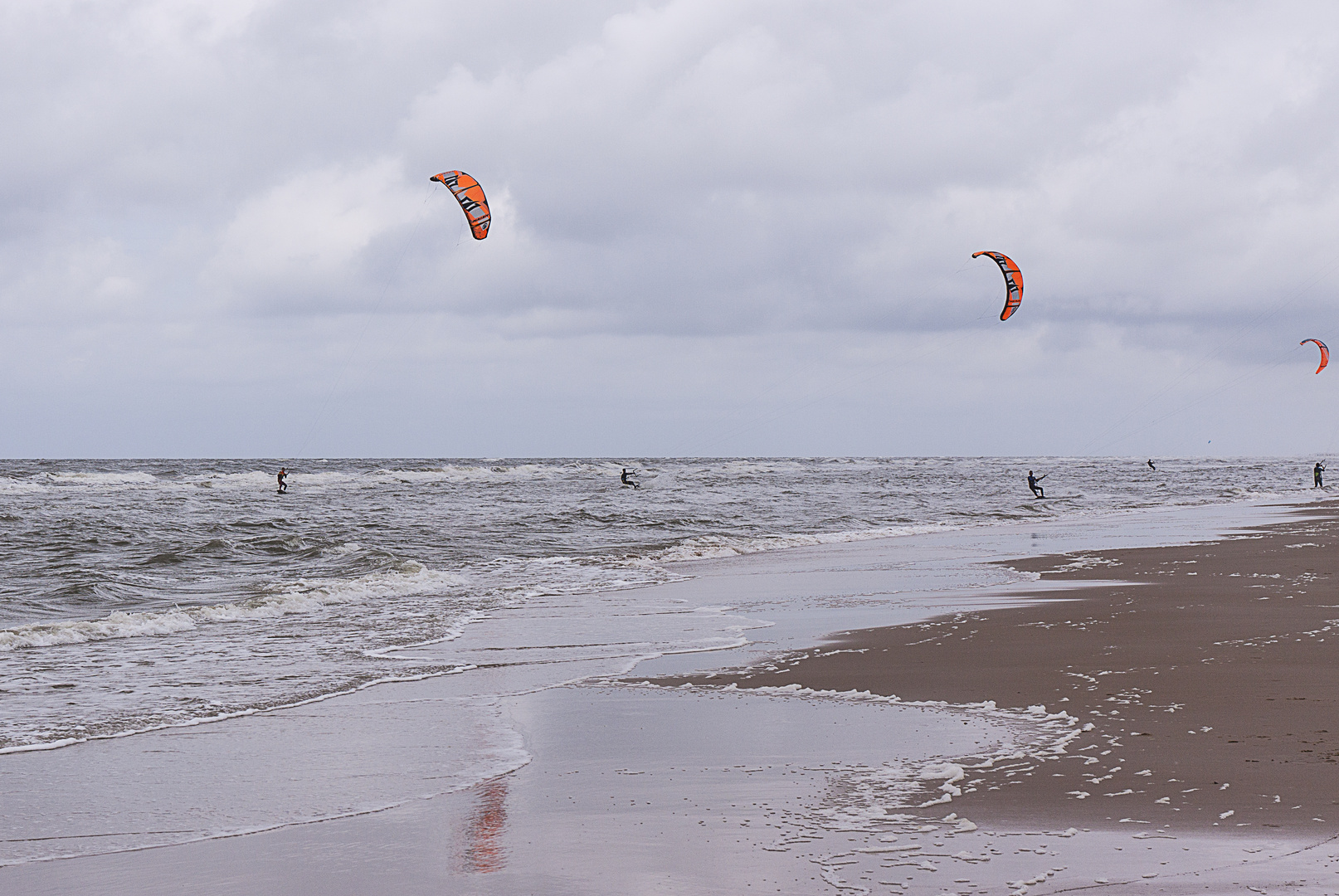 Kite-Surfing in Egmond
