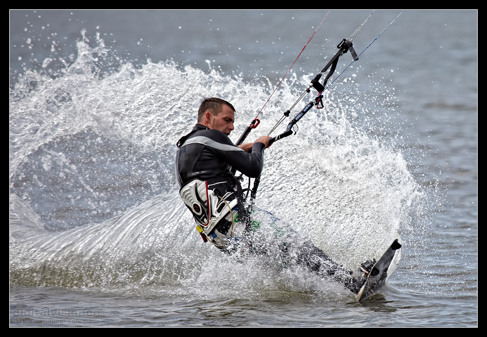 Kitesurf Action /8.