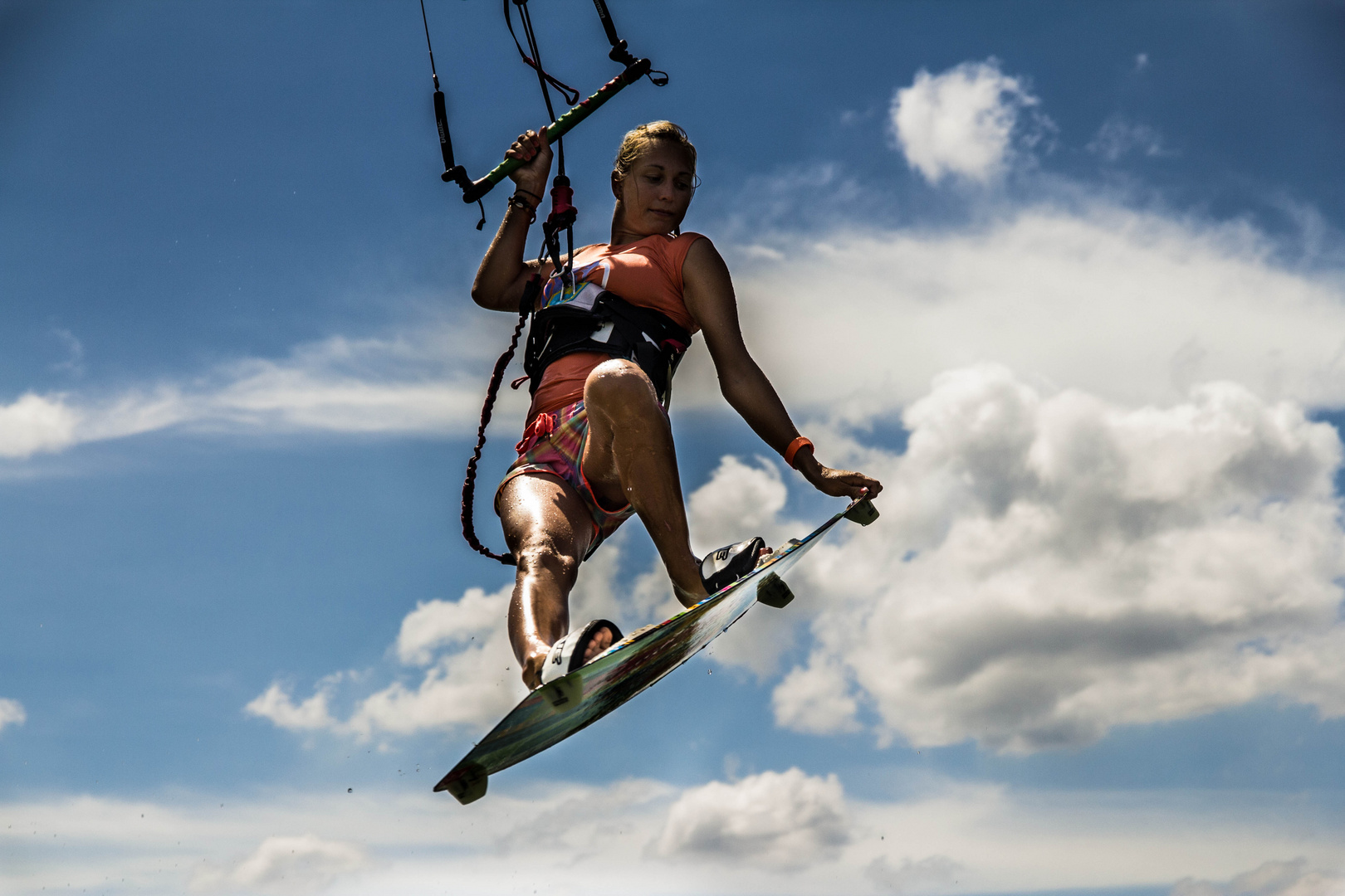 kitesurf lady