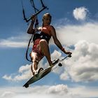 kitesurf lady