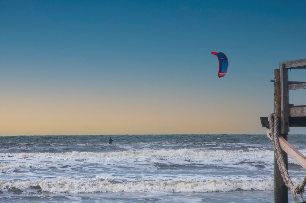 Kitesurfen am Strand von St. Peter Ording