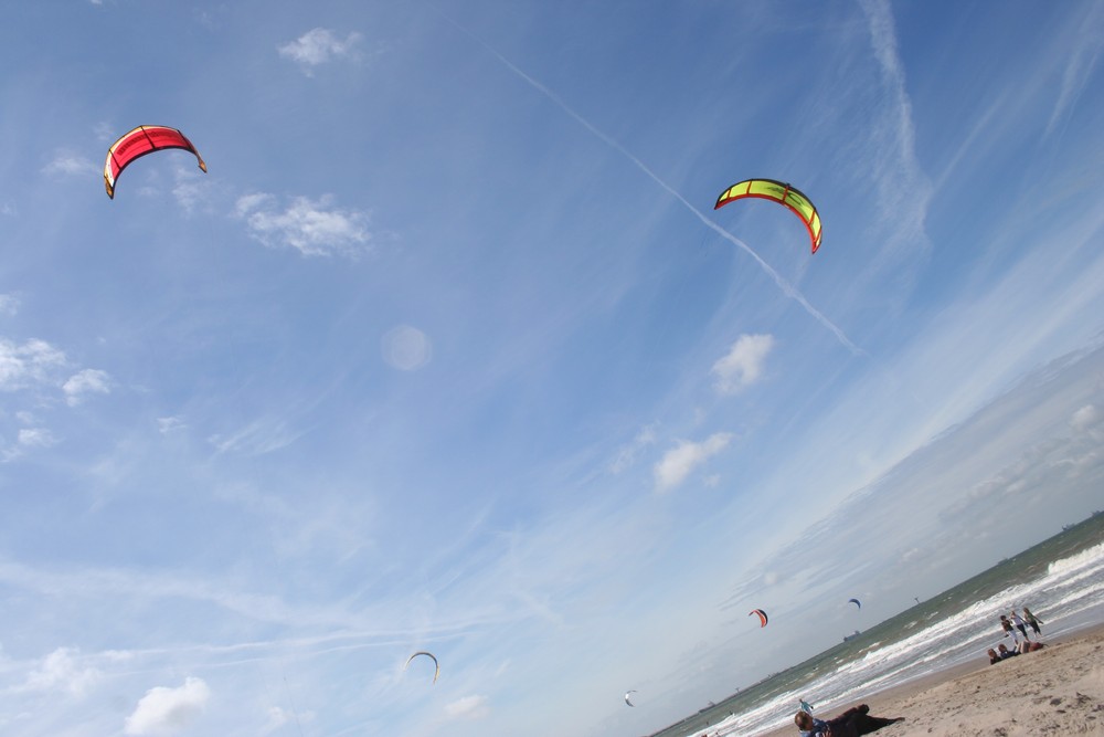 kitesurfen an der ecke hollands (Hoek van Holland)