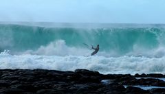 Kitesurfer