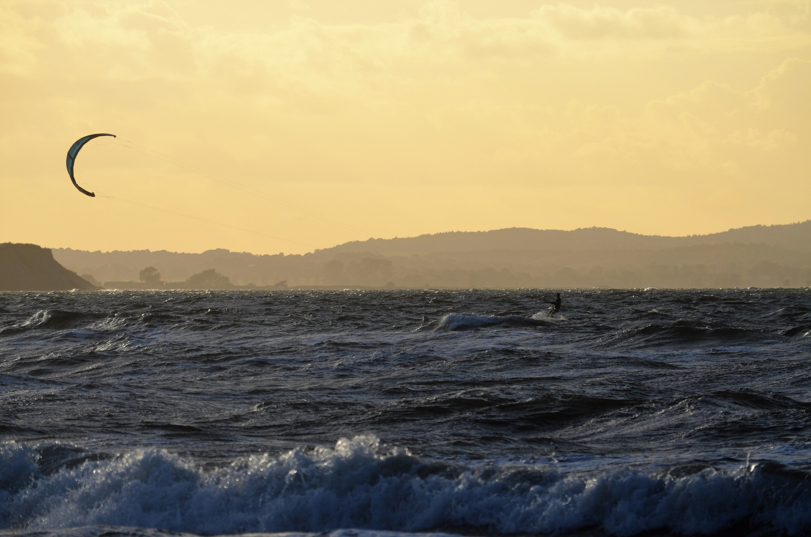 Kitesurfer