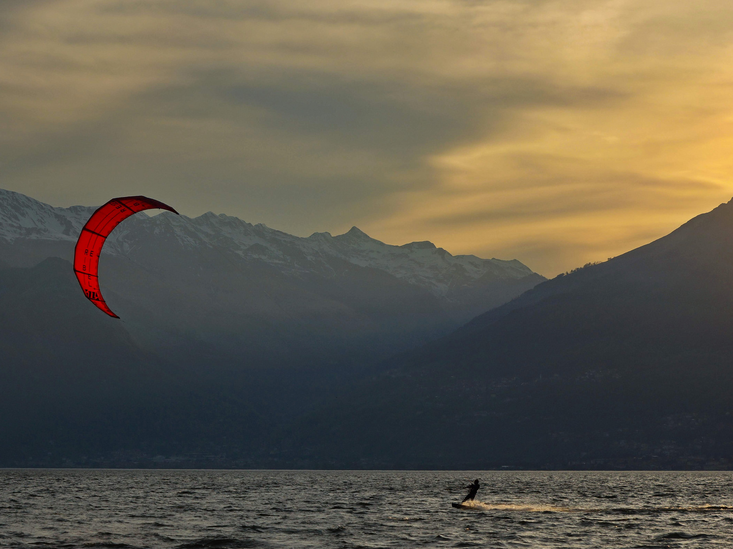 Kitesurfer