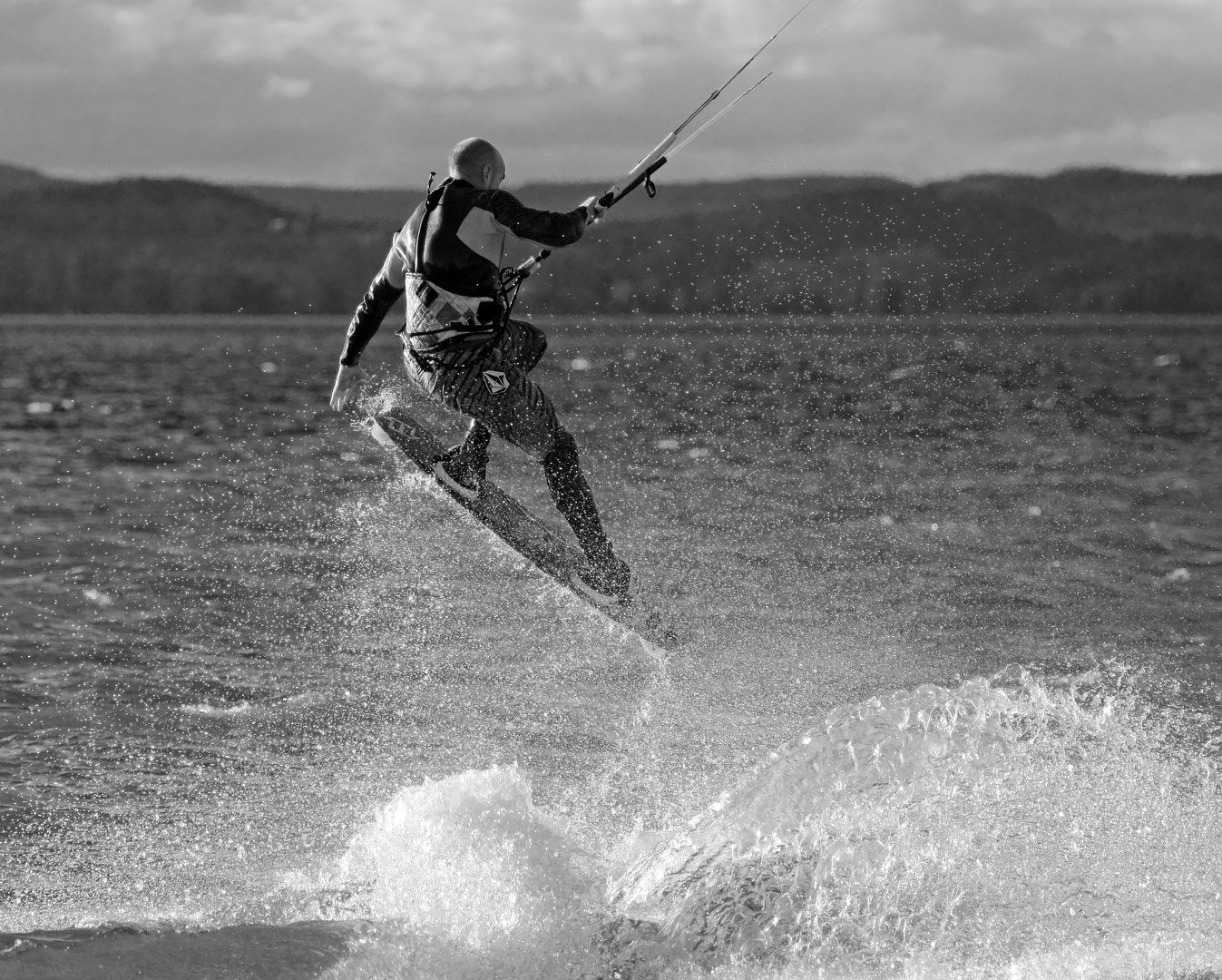 Kitesurfer