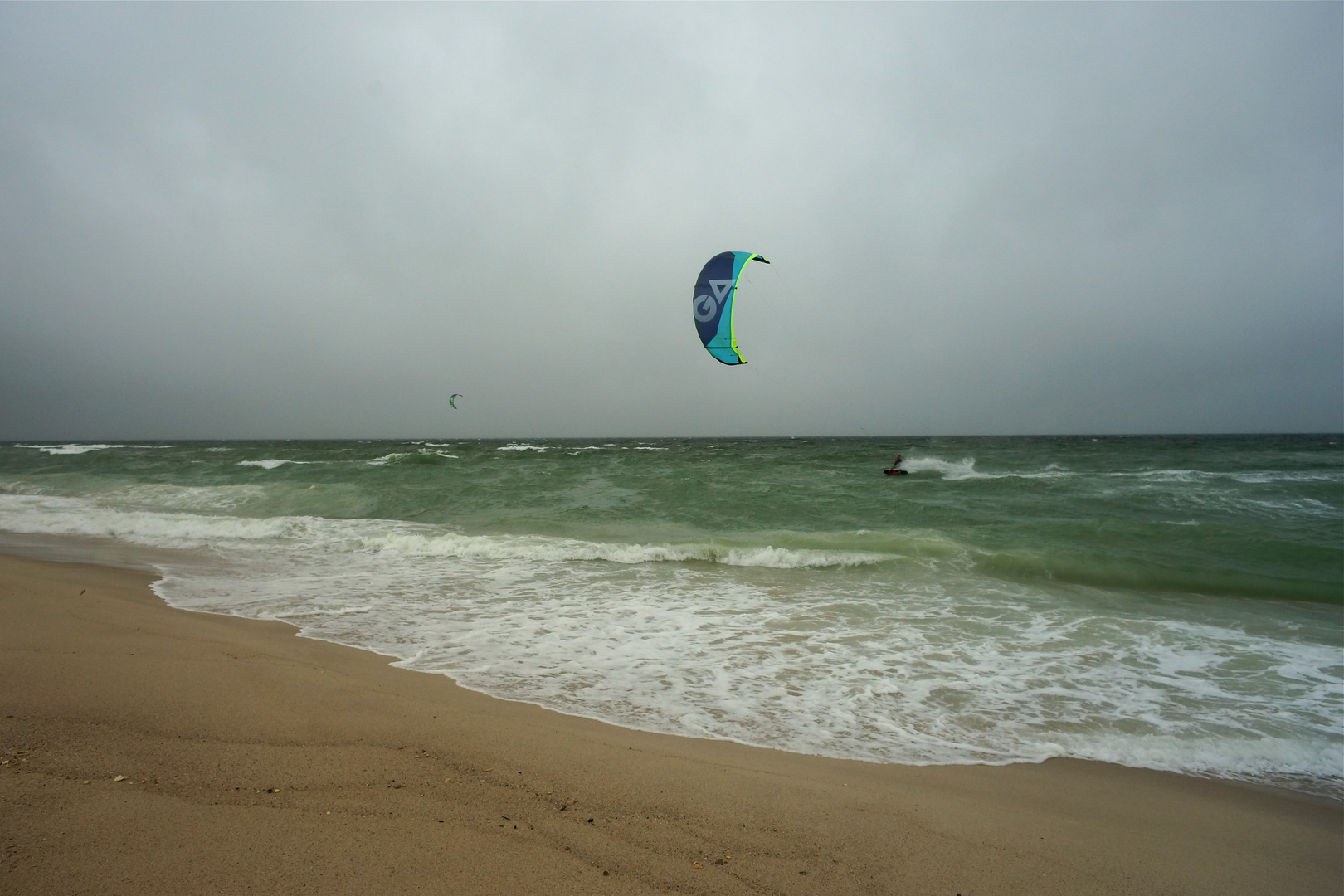 Kitesurfer