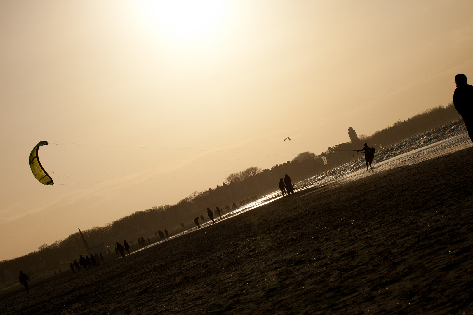 Kitesurfer im Winter