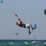 KITESURFER IN ACTION