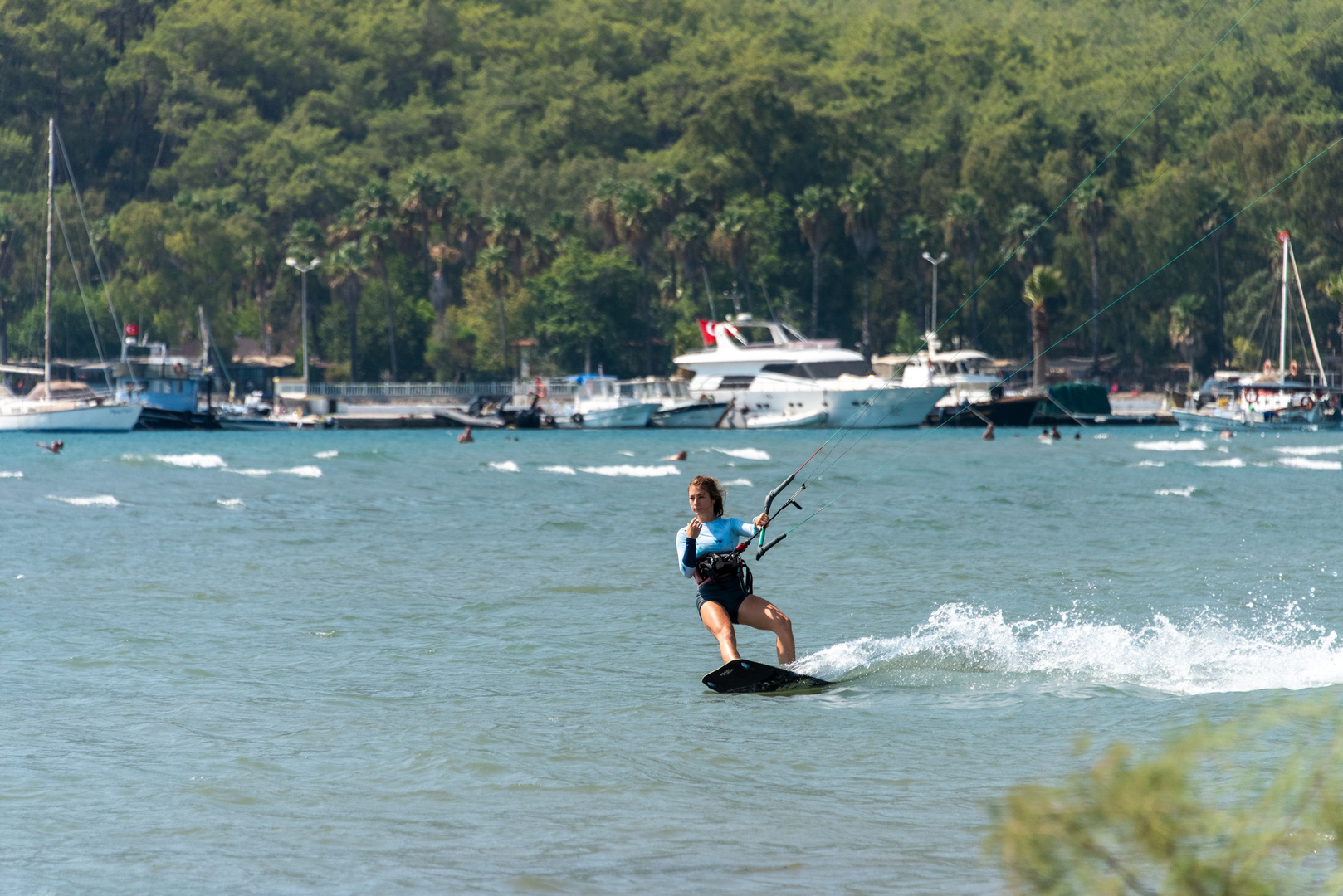  Kitesurfer in Aktion 2