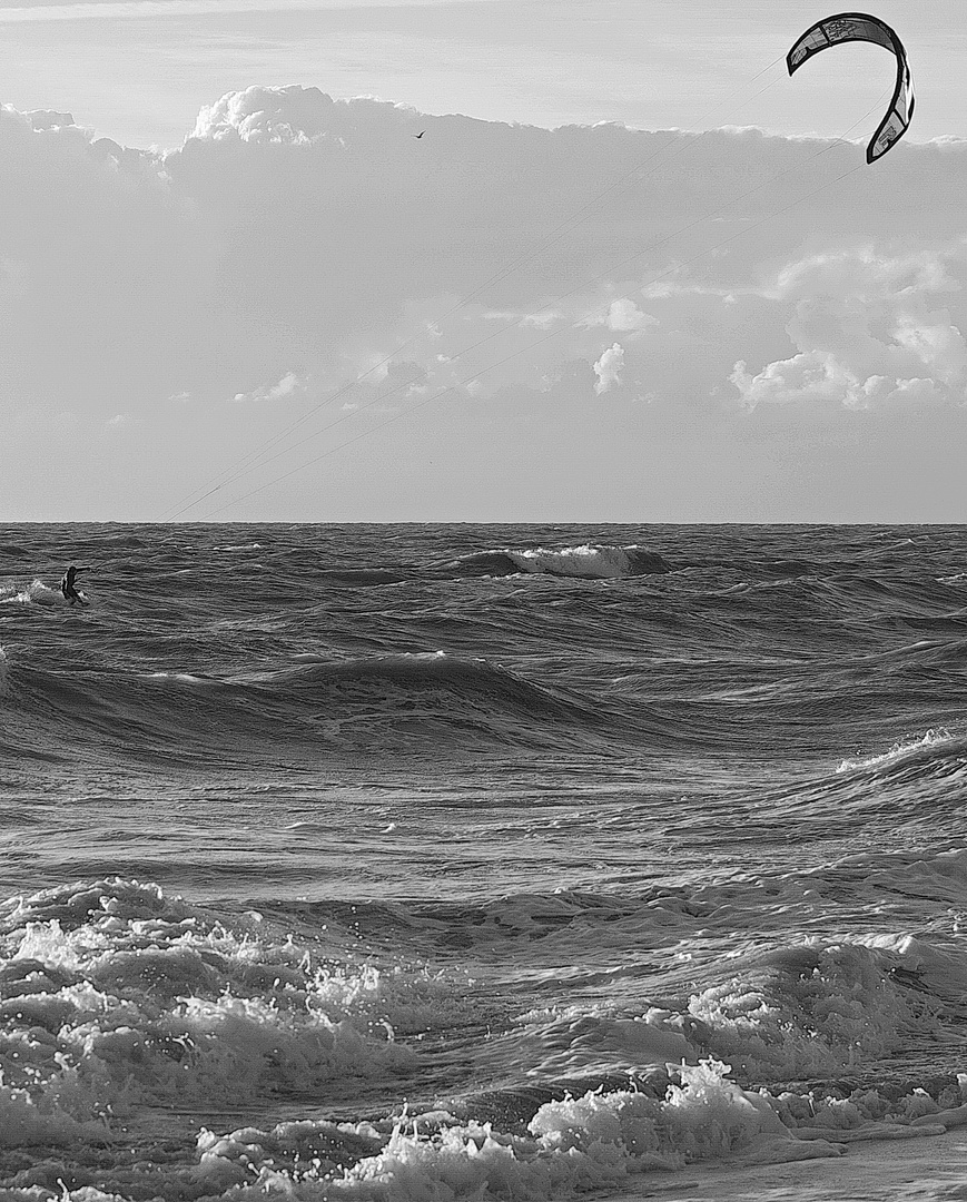 Kitesurfer vor Granville - 2