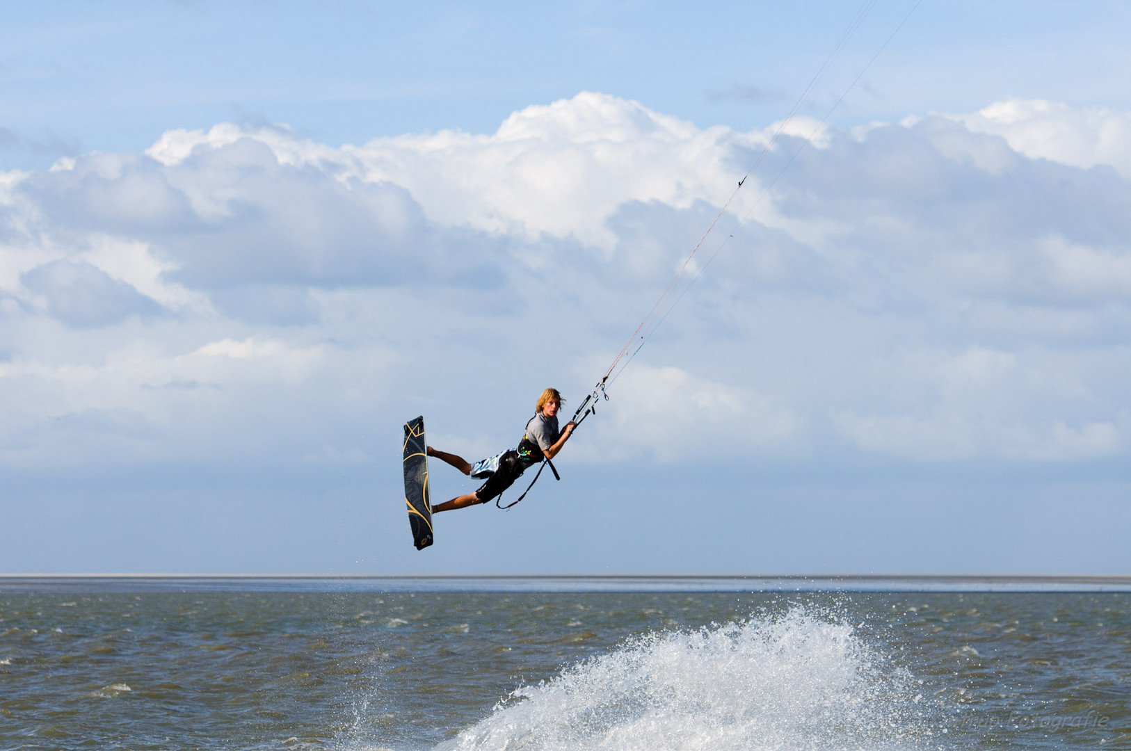 Kitesurfing 1