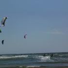 Kitesurfing