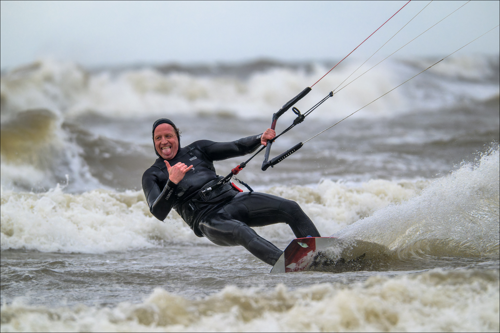 Kitesurfing