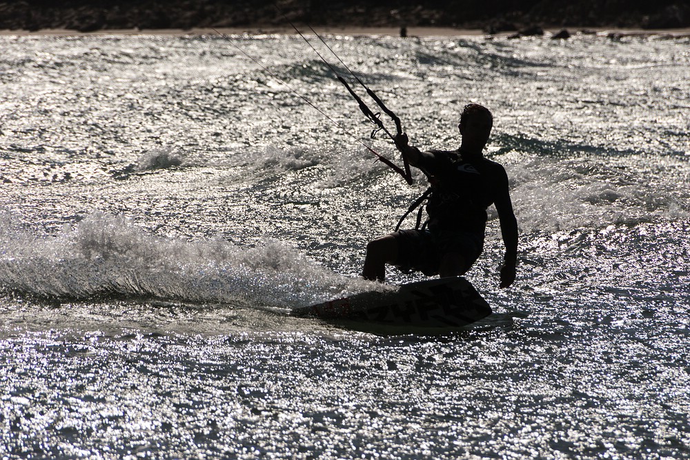 Kitesurfing