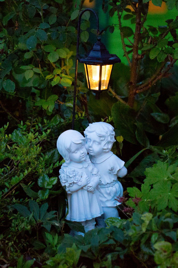 Kitsch As Kitsch Can Foto Bild Stillleben Figuren Und Miniaturen Sonstiges Bilder Auf Fotocommunity Kitsch As Kitsch Can Foto Bild Stillleben Figuren Und Miniaturen Sonstiges Bilder Auf Fotocommunity