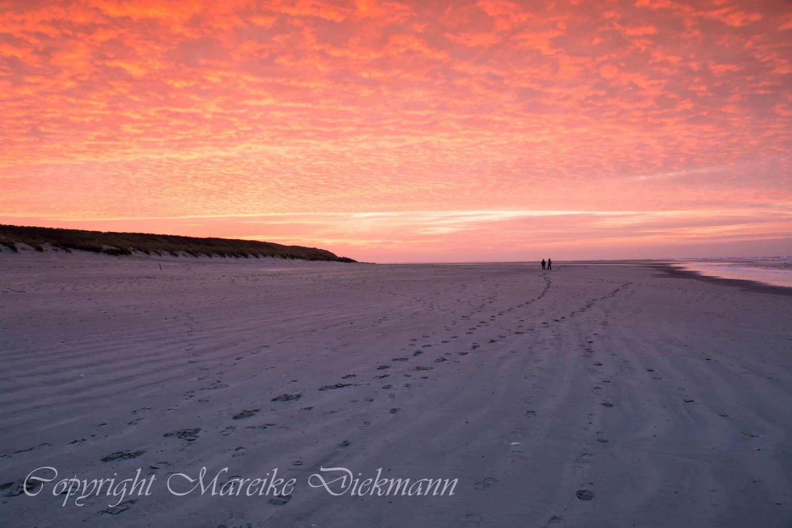 Kitschige Abendstimmung am Spiekerooger Strand