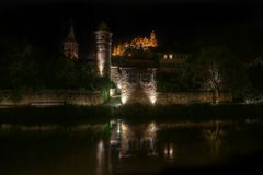 Kittsteintor in Wertheim mit Stiftskirchenturm und Burg im Hintergrund