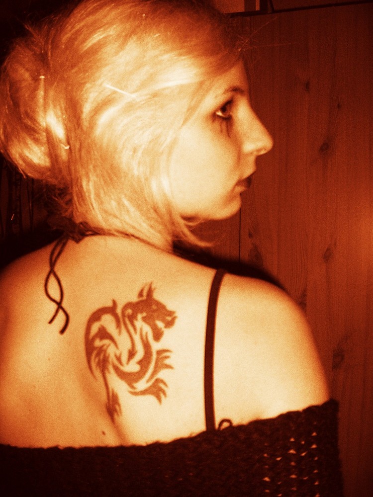 KittyCha -funaufnahmen -tatoo1