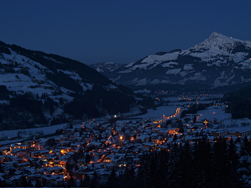 Kitzbüheler Horn bei Nacht