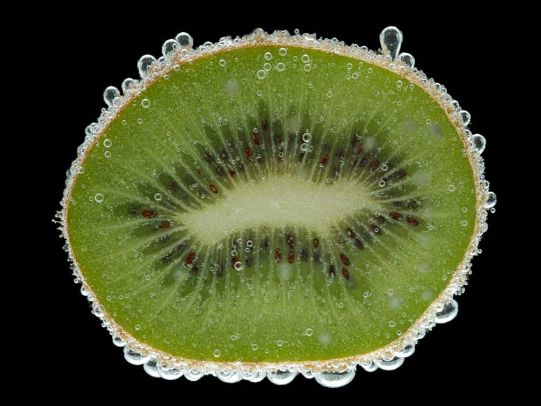 Kiwi mit Blubberblasen