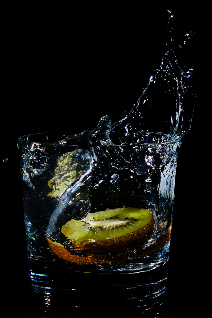 Kiwi + Wasser