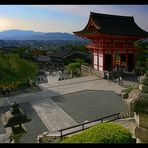 Kiyomizu Nioumon, Kyoto, Japan