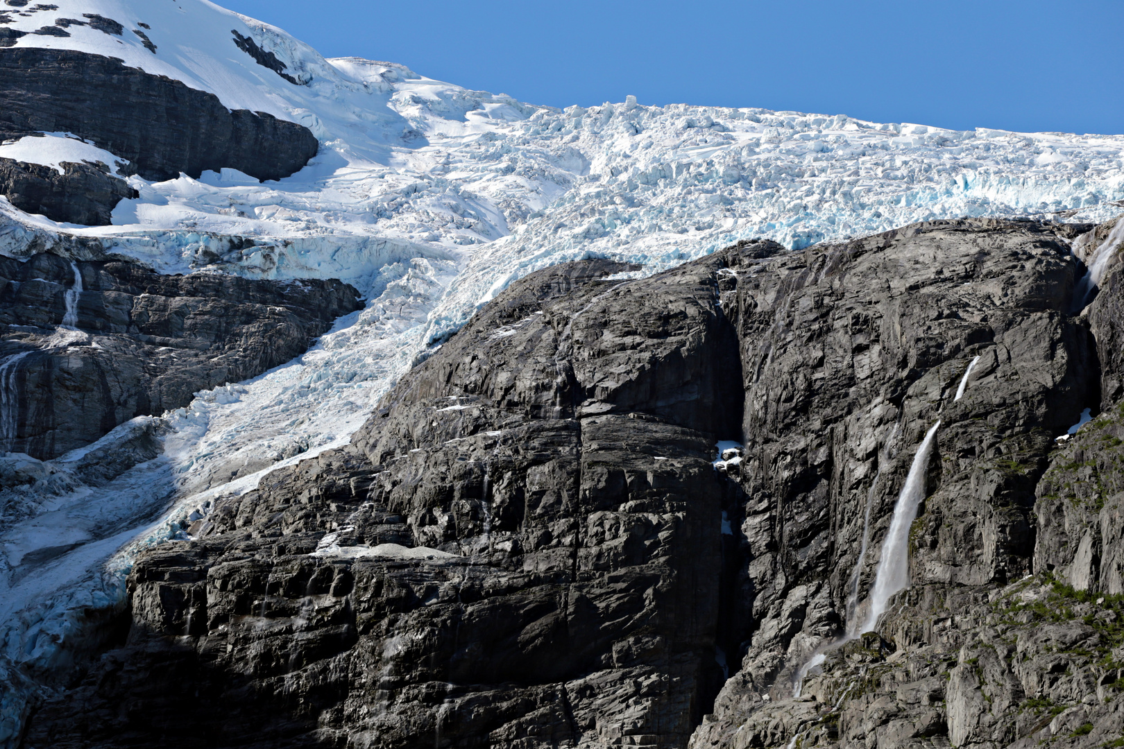 Kjenndal Gletscher