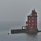  Kjeungskjär Fyr bei leichtem Schneefall