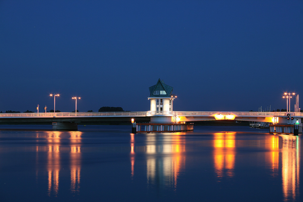 Klappbrücke über die Schlei