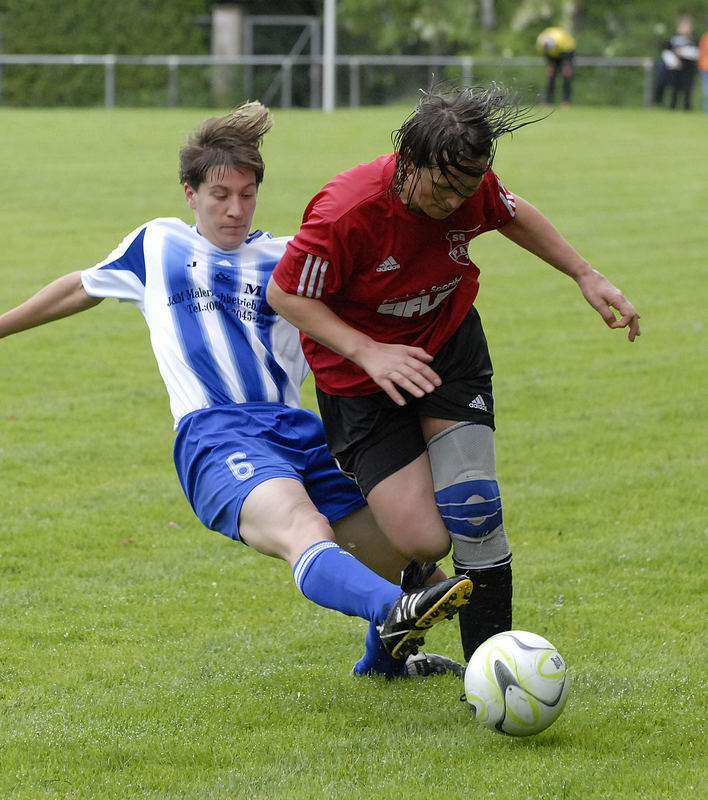 Klar den Ball gespielt !