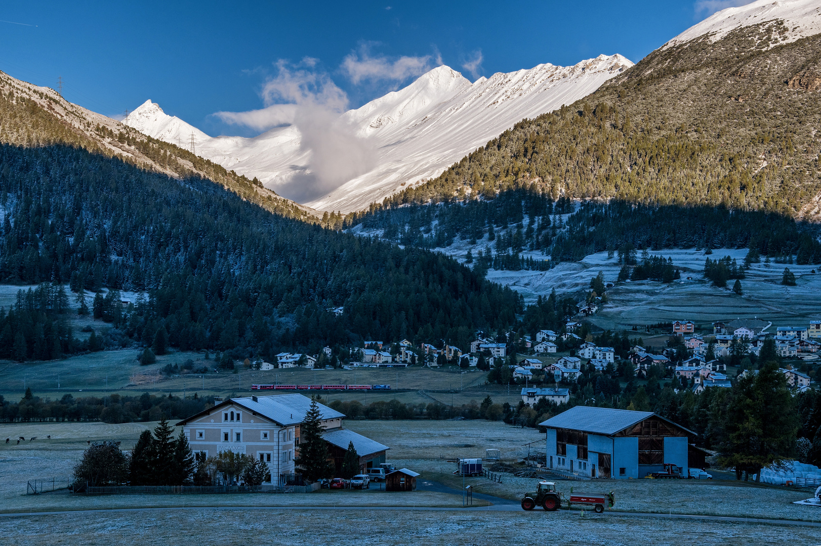 Klarer Morgen mit Neuschnee