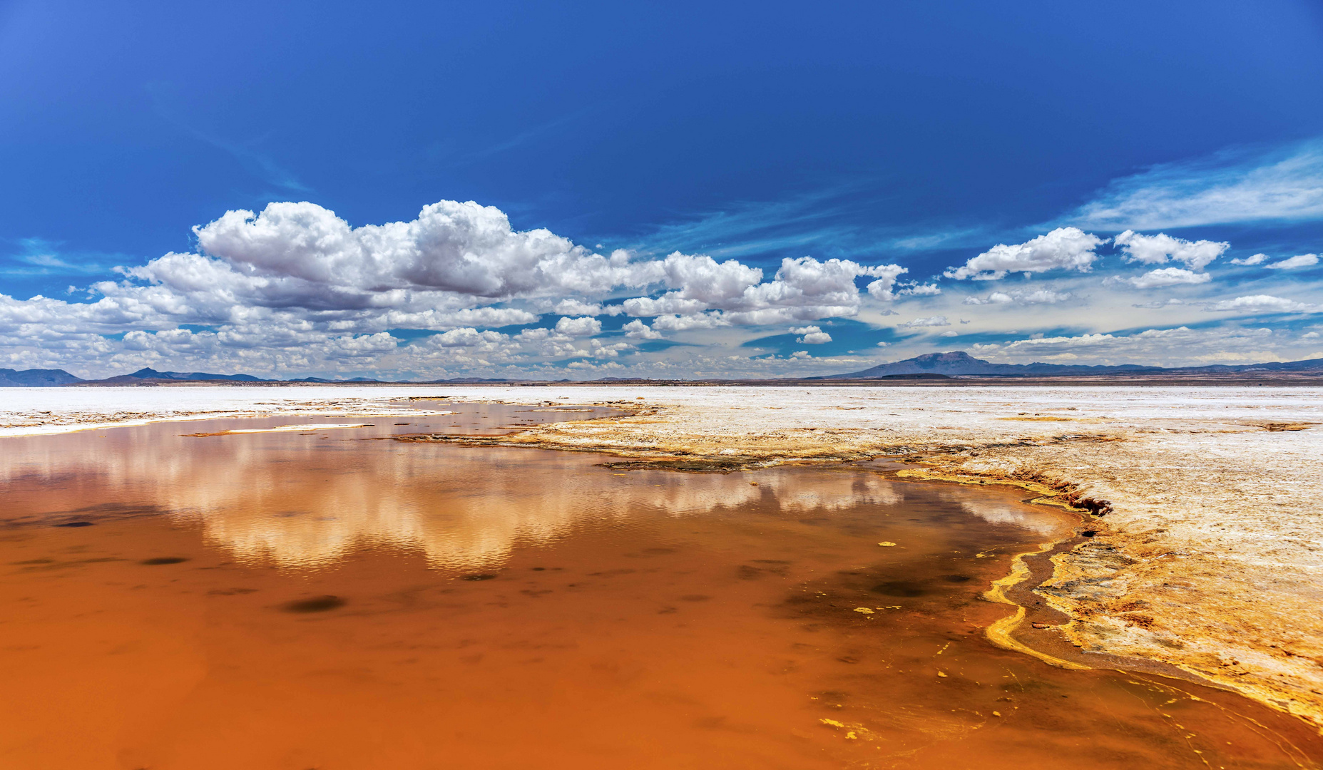 Klares Licht am Salar de Uyuni