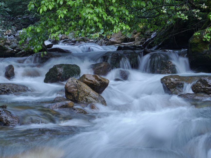 Klares Wasser im (Über)fluss