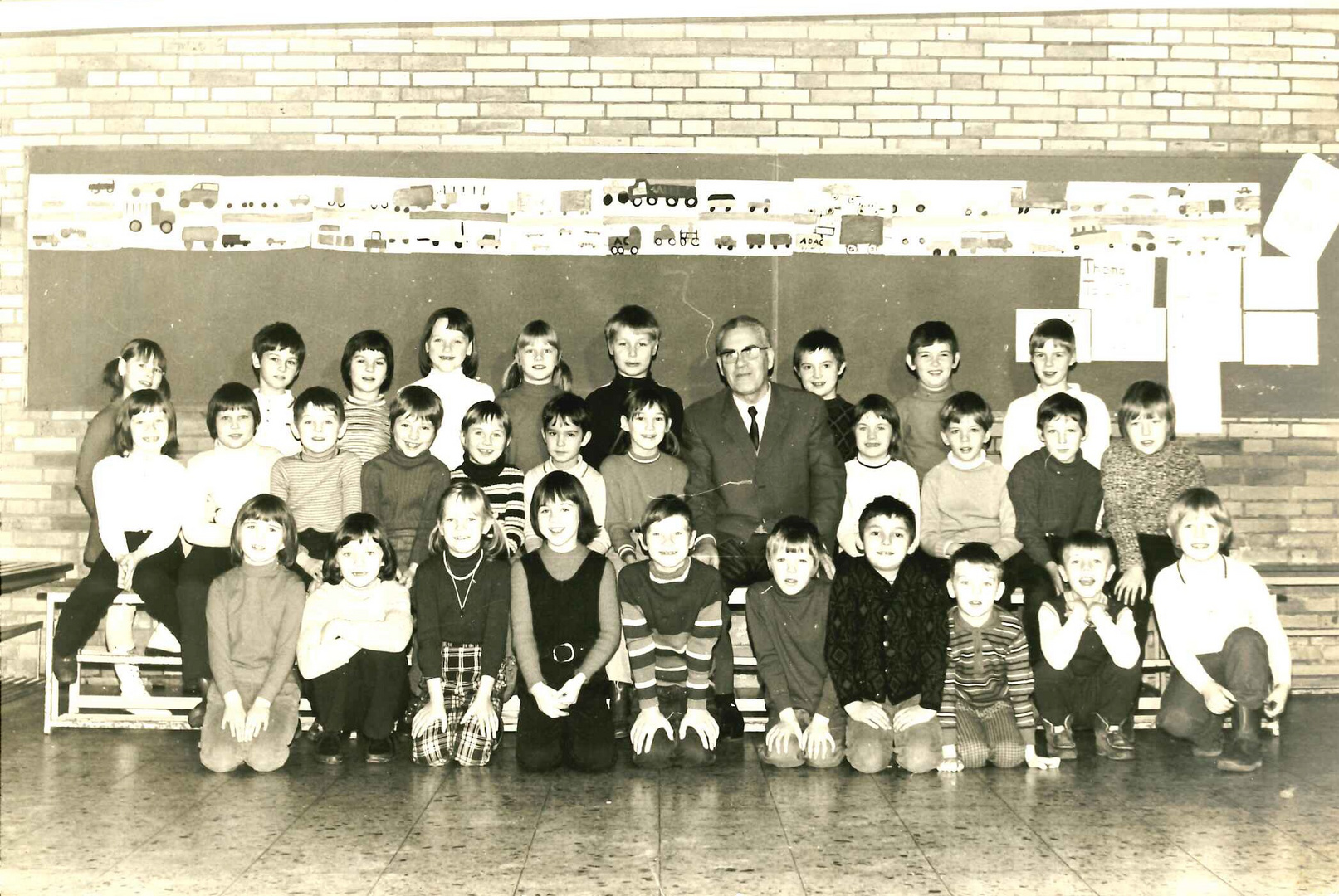 Klasse 1A Grundschule Vechelde  Jahrgang 1970